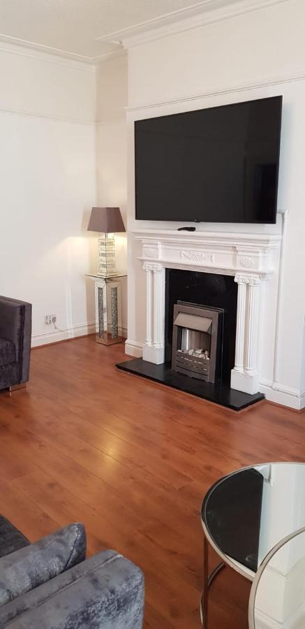 Riverpool - Elegant House 1 Minute Walk To Anfield Stadium Holiday home Liverpool