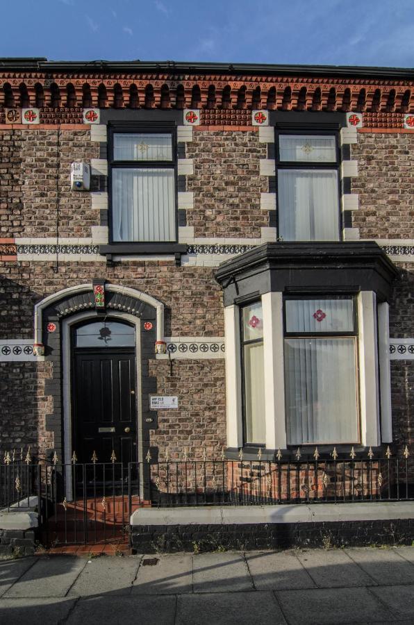 Holiday home Riverpool - Elegant House 1 Minute Walk To Anfield Stadium